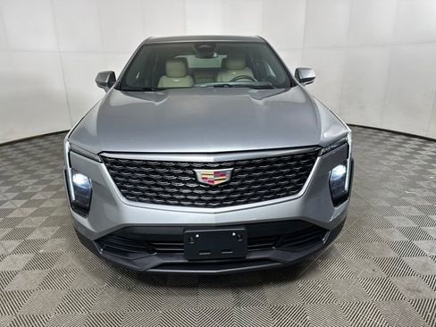 Used 2024 Cadillac XT4 Luxury image 8