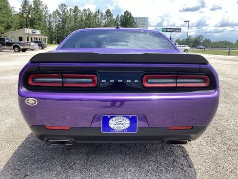 Used 2016 Dodge Challenger R/T Scat Pack w/ Leather Interior Group RWD image 11