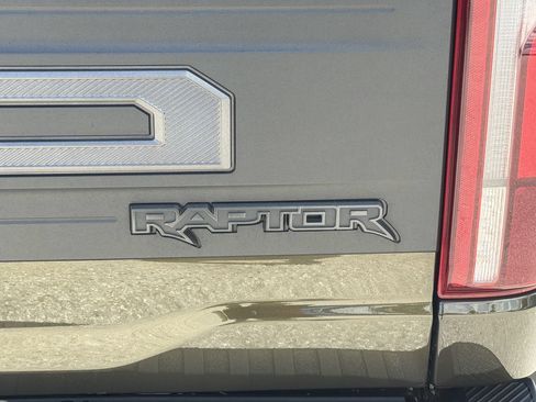 Used 2025 Ford F150 Raptor AWD/4WD image 8