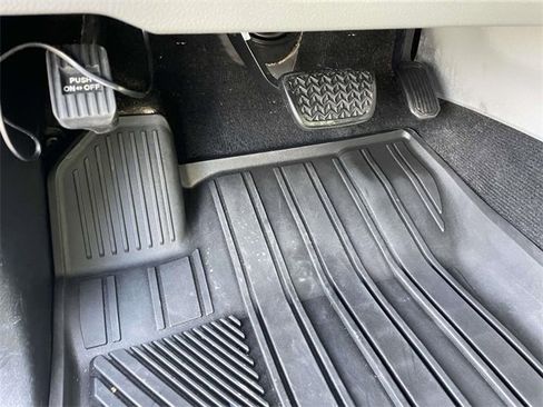 Used 2013 Toyota 4Runner SR5 image 15