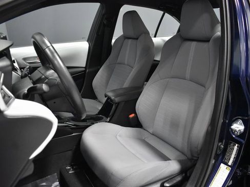 Used 2025 Toyota Corolla SE image 5