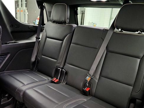 Used 2021 GMC Yukon SLT w/ SLT Premium Package image 23