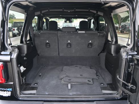 Used 2025 Jeep Wrangler Unlimited Rubicon 4xe w/ Safety Group AWD/4WD image 33