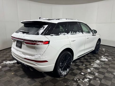 New 2026 Lincoln Corsair Premiere image 3