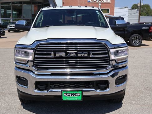 Used 2022 RAM 2500 Laramie AWD/4WD image 4