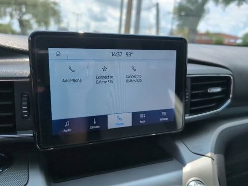 Used 2021 Ford Explorer XLT w/ Equipment Group 202A RWD image 16