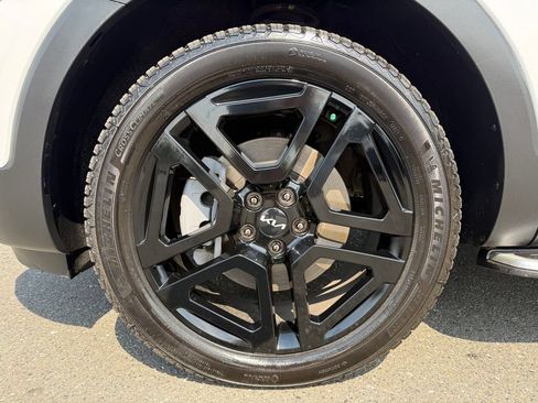 Certified 2023 Kia Telluride SX Prestige X-Line AWD/4WD image 9