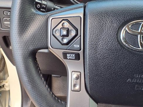 Used 2018 Toyota 4Runner Limited image 27