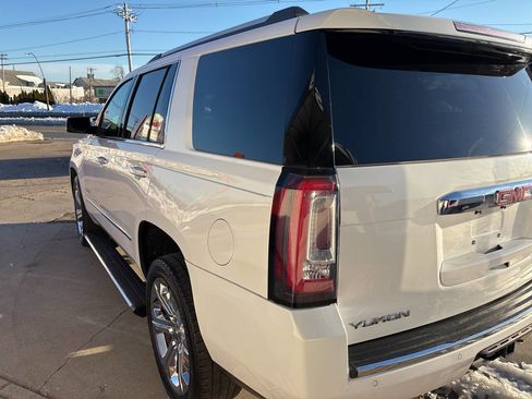 Used 2016 GMC Yukon Denali w/ Open Road Package image 8