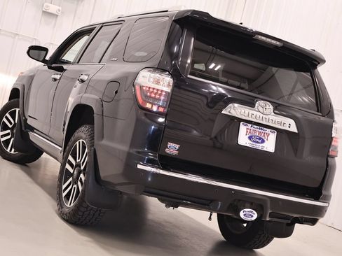 Used 2015 Toyota 4Runner Limited AWD/4WD image 37