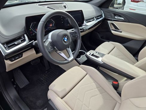Used 2025 BMW X1 xDrive28i w/ Convenience Package image 10
