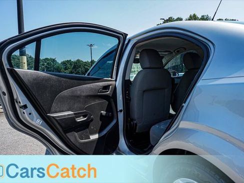 Used 2019 Chevrolet Sonic LS FWD image 32