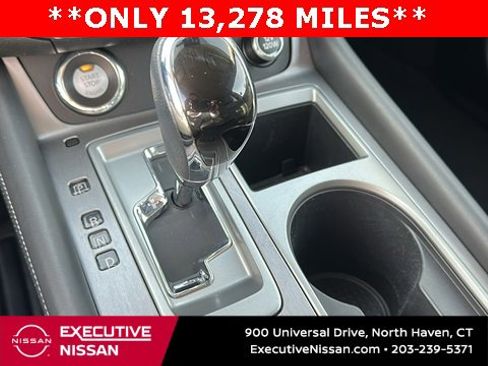 Certified 2024 Nissan Murano SV w/ SV Midnight Edition Package image 17