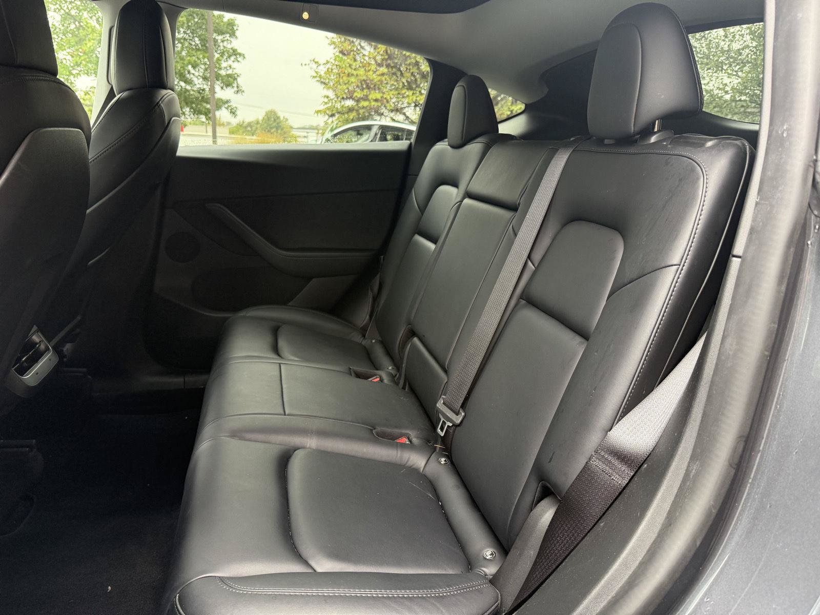 Used 2022 Tesla Model Y Performance AWD/4WD image 19