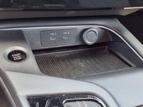 Used 2026 Nissan Sentra SV w/ SV Convenience Package FWD image 28