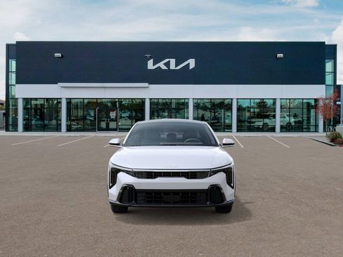 New 2025 Kia K4 GT-Line Turbo image 2