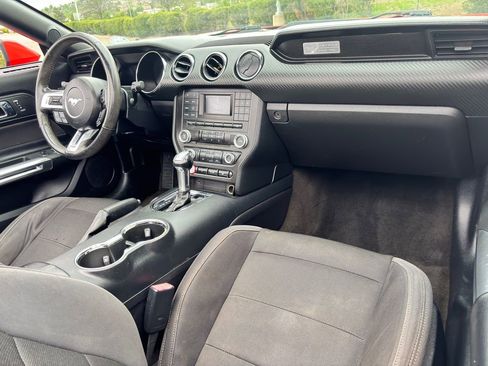 Used 2016 Ford Mustang Convertible RWD image 25