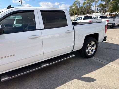 Used 2015 Chevrolet Silverado 1500 LT w/ LT Convenience Package image 5