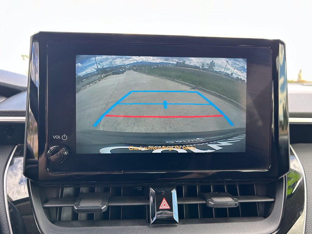 Used 2025 Toyota Corolla LE FWD image 15