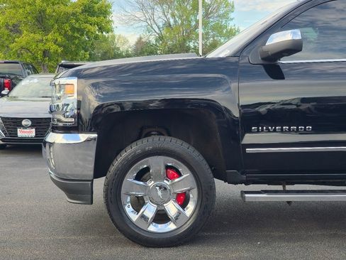 Certified 2018 Chevrolet Silverado 1500 LTZ w/ Sport Package AWD/4WD image 34