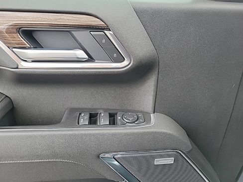 New 2026 Chevrolet Silverado 1500 LT Trail Boss w/ LT Trail Boss Premium Package AWD/4WD image 9