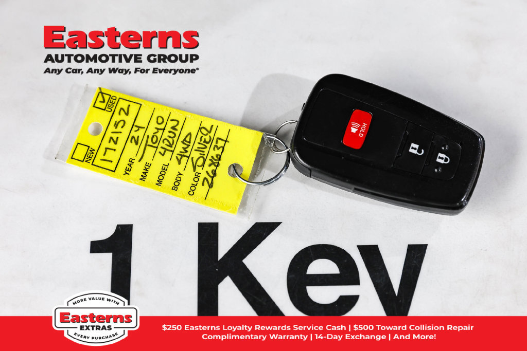 Used 2024 Toyota 4Runner SR5 AWD/4WD image 22