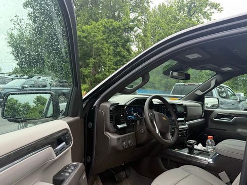 Used 2026 Chevrolet Silverado 1500 LTZ w/ LTZ Premium Package AWD/4WD image 27