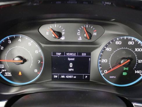 Used 2023 Chevrolet Traverse LS image 27