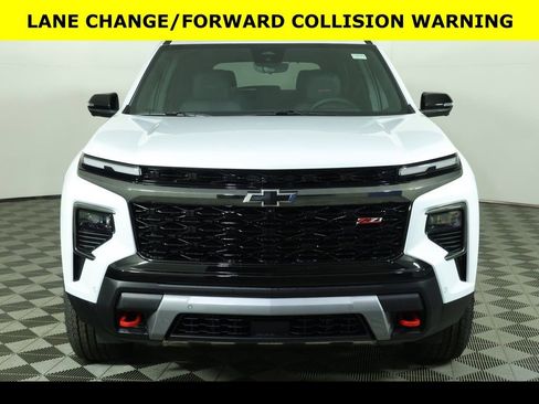 New 2026 Chevrolet Traverse Z71 w/ Enhanced Driving Package image 11