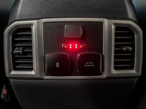 Used 2022 Ford F450 Platinum w/ FX4 Off-Road Package image 40