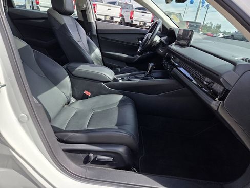 Used 2025 Honda Accord EX-L image 17