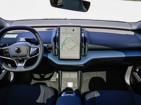 New 2026 Volvo EX30 Plus RWD image 12
