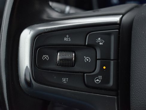 Used 2024 Chevrolet Silverado 2500 LT w/ Convenience Package image 19