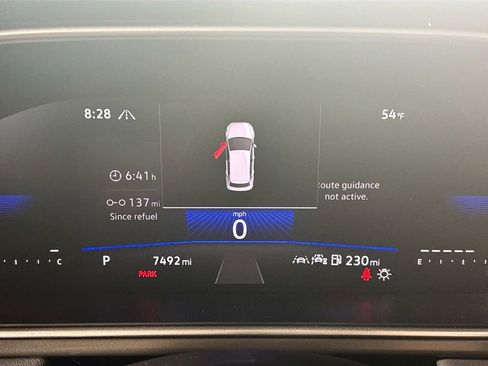 Certified 2025 Volkswagen Taos SE image 14