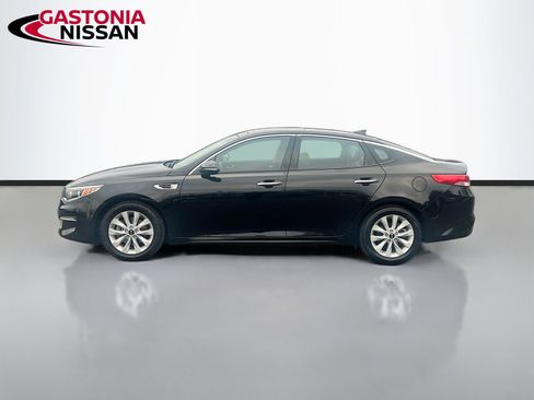 Used 2016 Kia Optima EX w/ Premium Package image 5