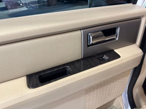 Used 2016 Ford Expedition EL Limited RWD image 19