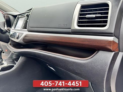 Used 2016 Toyota Highlander Limited Platinum AWD/4WD image 29