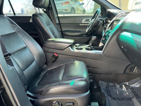 Used 2012 Ford Explorer XLT image 16