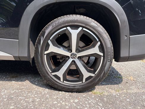 Used 2026 Volkswagen Tiguan SE FWD image 27