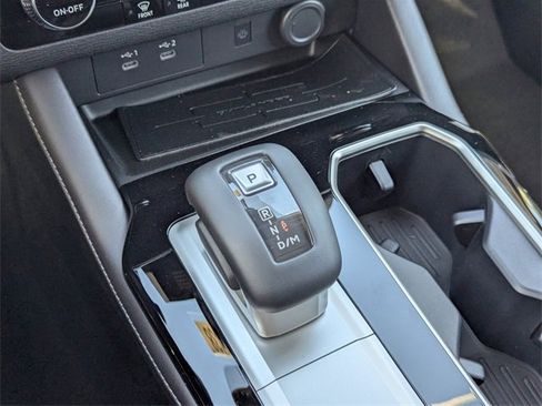 New 2025 Mitsubishi Outlander SE image 17