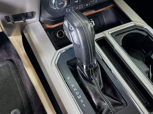Used 2016 Ford F150 Lariat RWD image 22