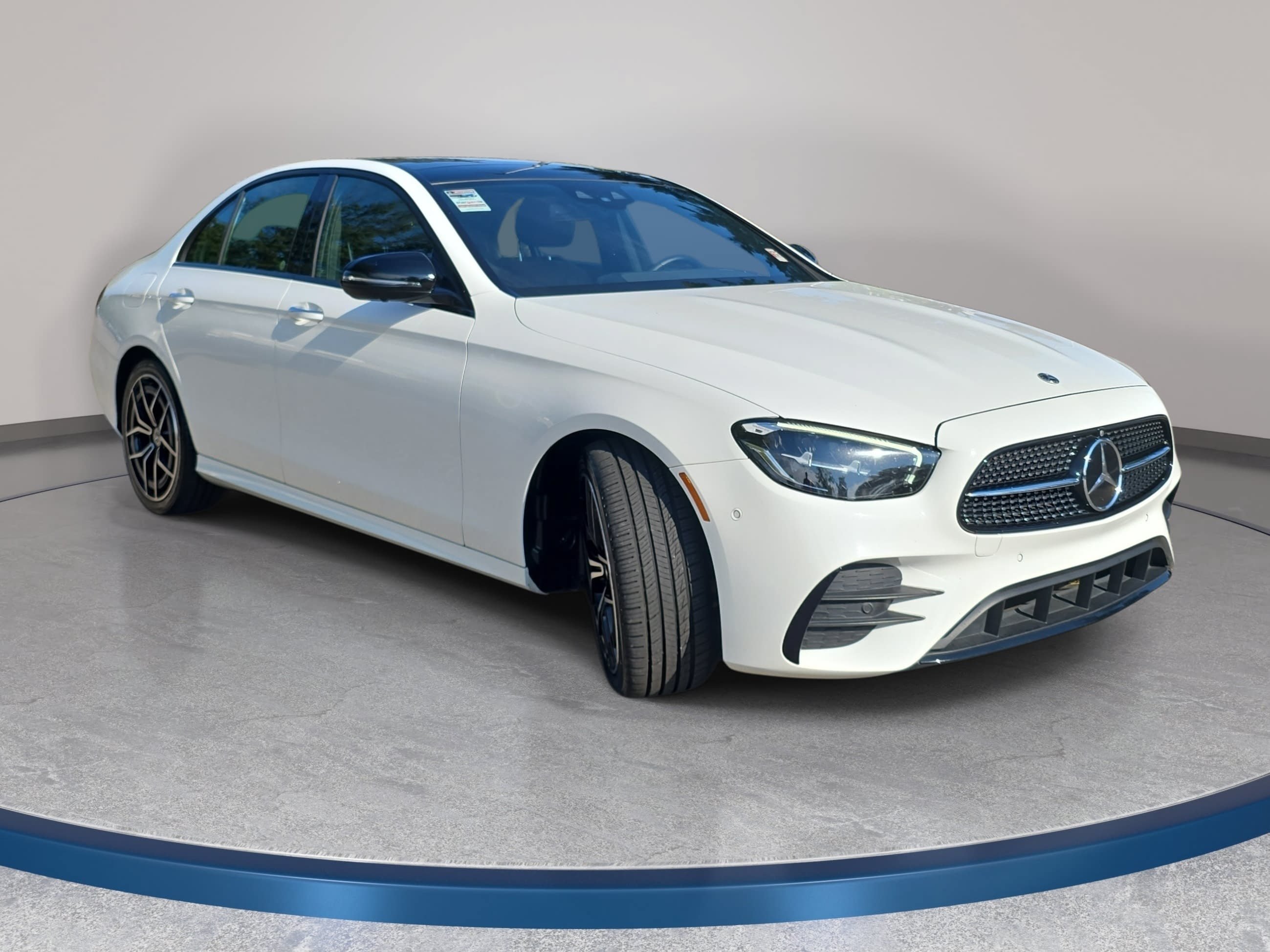 Used 2022 Mercedes-Benz E 350 Sedan image 3