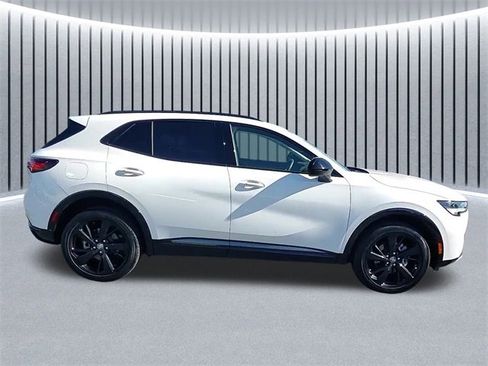 Used 2022 Buick Envision Preferred image 2