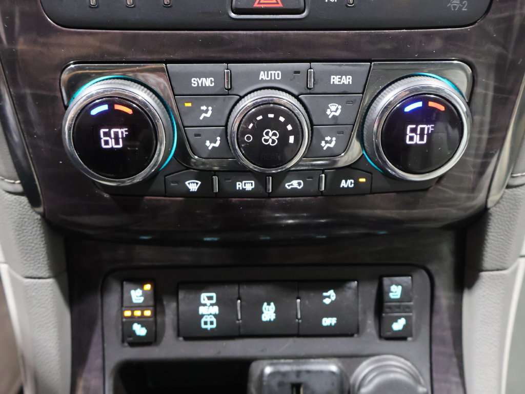 Used 2017 Buick Enclave Premium AWD/4WD image 31