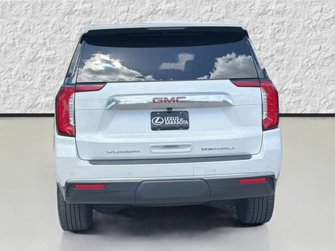 Used 2022 GMC Yukon Denali AWD/4WD image 4