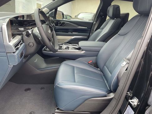 New 2025 Cadillac Escalade IQ Luxury 2 image 23