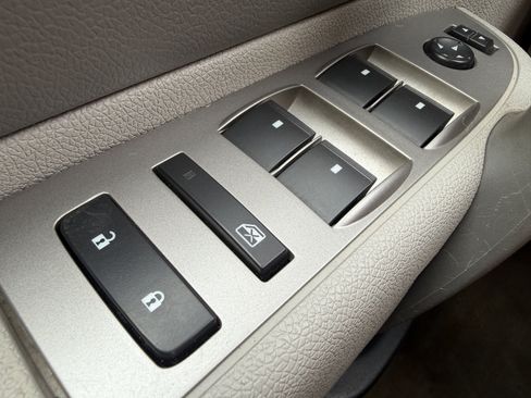 Used 2013 Chevrolet Silverado 1500 LT AWD/4WD image 29
