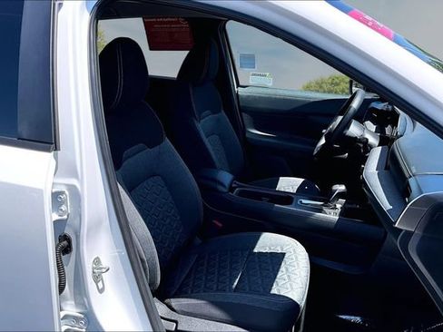Used 2026 Nissan Kicks SV FWD image 27