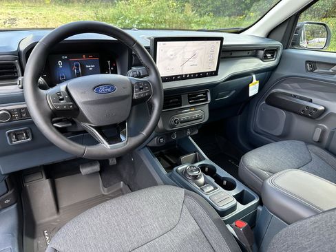 New 2025 Ford Maverick XLT w/ XLT Luxury Package image 34