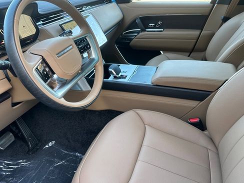 New 2026 Land Rover Range Rover SE AWD/4WD image 9